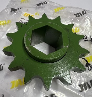 Звездочка Z-14 под шестигранный вал DC17308 John Deere