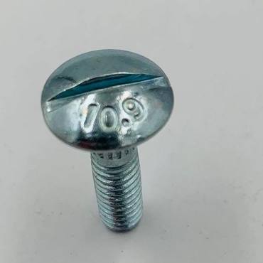 Болт M6x26 головки косы жатки 626406 Schumacher