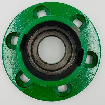 Фланец подшипника молотильного барабана Z10682 John Deere - 58х124х57