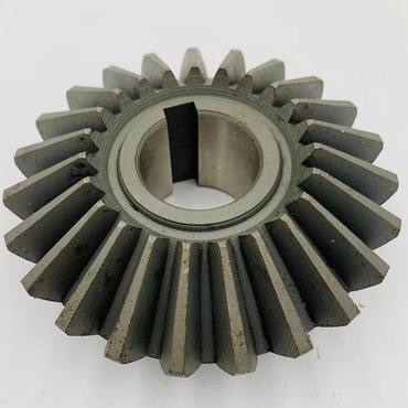 Коническая шестерня Z-23 основного редуктора 0307.53 Welger AP-45