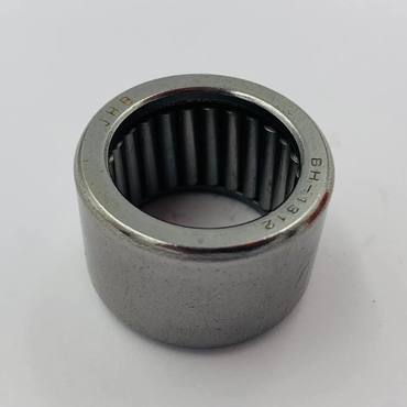 Игольчатый подшипник BH1312 косы жатки 832879M1 Massey Ferguson - JHB - 21.1x28.5x18.8