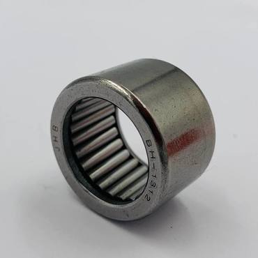 Игольчатый подшипник BH1312 косы жатки 832879M1 Massey Ferguson - JHB - 21.1x28.5x18.8