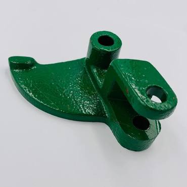 Собачка механизма привода иглодержателя E39058  John Deere