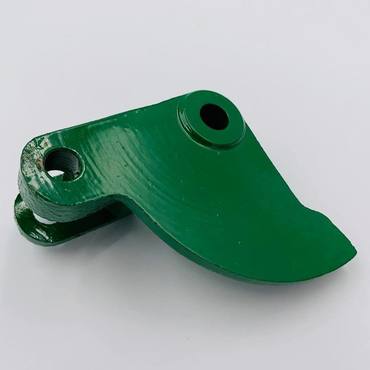 Собачка механизма привода иглодержателя E39058  John Deere