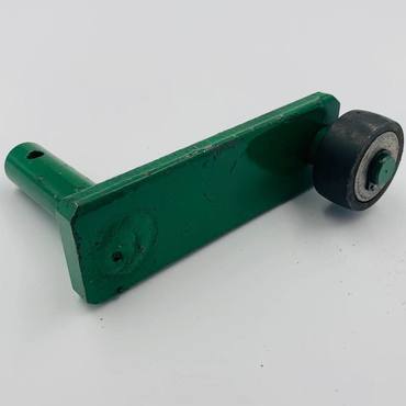 Держатель ролика  DC18667, AE25280, BP14014 John Deere - комплект