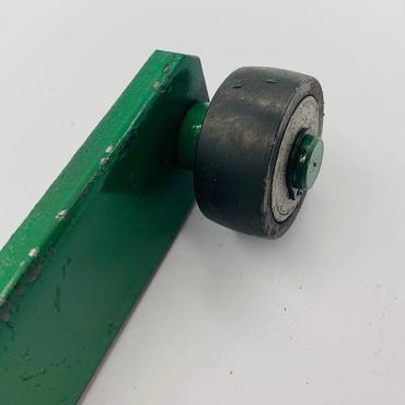 Держатель ролика  DC18667, AE25280, BP14014 John Deere - комплект