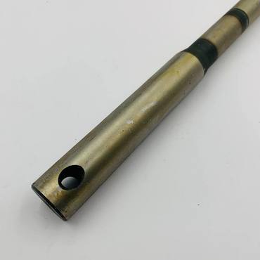 Вал нижней тяги L31199 - John Deere