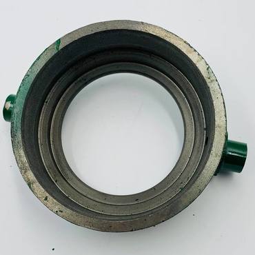 Корпус выжимного подшипника молотильного барабана Z10128 John Deere