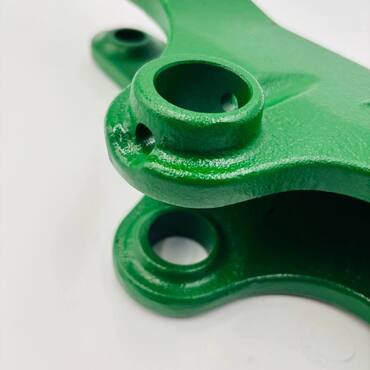 Рычаг правый L79947 заднего подъемного механизма трактора  John Deere
