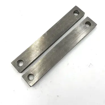 Планка головки косы 402321M1 жатки Massey Ferguson - комплект, 167x25x10
